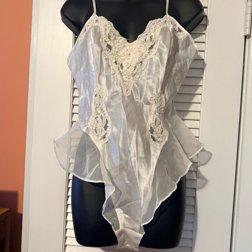 Vintage Victoria’s Secret White Lace Bodysuit Nightgown